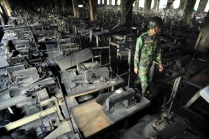 aptopix-bangladesh-factory-fire.jpeg1-460x307